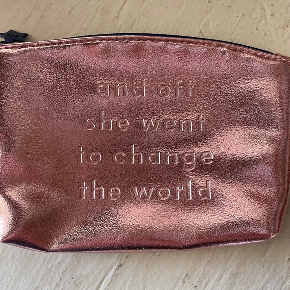 Variety Skincare with Makeup Bag NEW - Picture 4 of 5